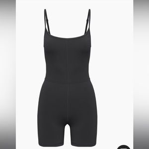 aritzia divinity 5” romper